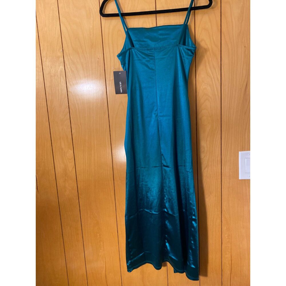 Womans Liz and Sara Medium NWT Formal Dress - Picture 5 of 7